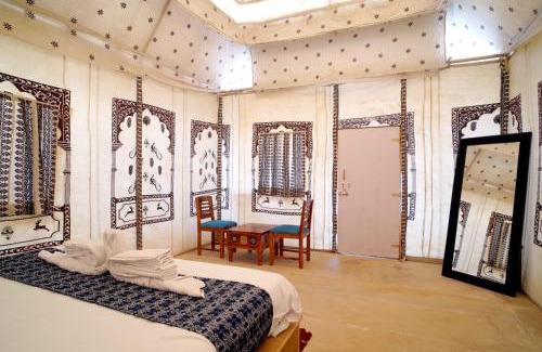 Amar Sagar Pol Resort | Hilton Heritage Resort
