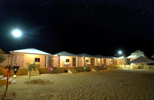 Amar Sagar Pol Resort | Hilton Heritage Resort