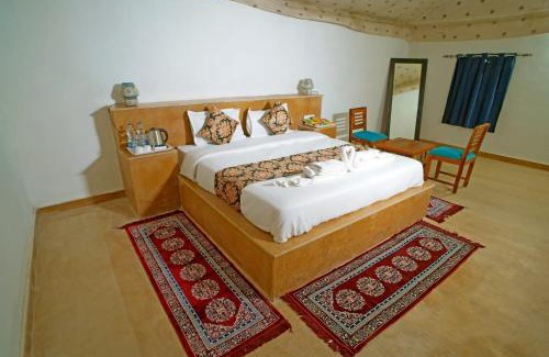 Amar Sagar Pol Resort | Hilton Heritage Resort