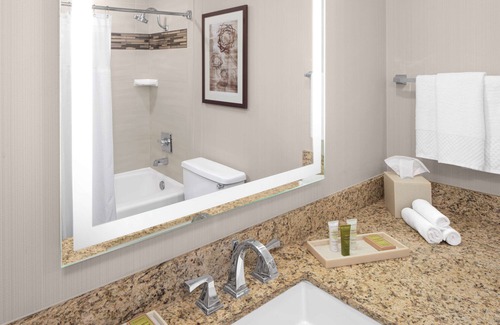 Waldron Hotel | Hilton Kansas City Airport
