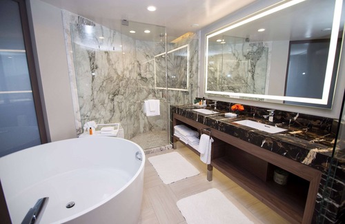 Universal City Hotel | Hilton Los Angeles/Universal City