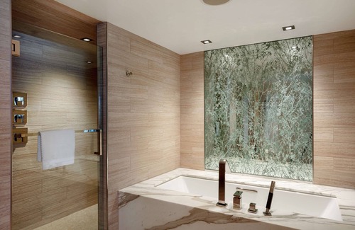 McLean Hotel | Hilton McLean Tysons Corner
