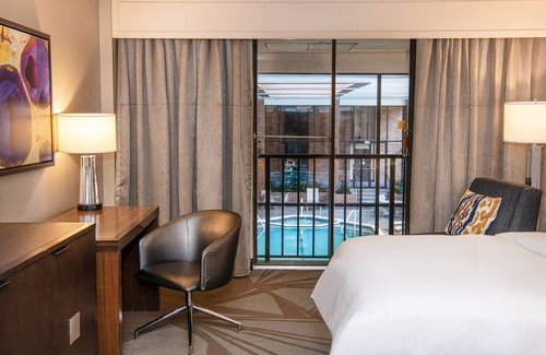 Cedar Knolls Hotel | Hilton Parsippany