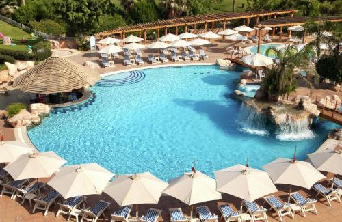 Dream Land Resort | Hilton Pyramids Golf