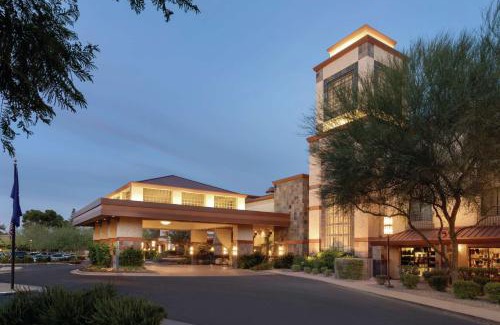 South Scottsdale Resort | Hilton Scottsdale Resort & Villas