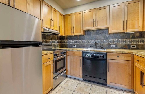 South Lake Tahoe Condo | Hilton South Lake Tahoe- 2 BD Deluxe Condo W/Balcony near Heavenly Gondola