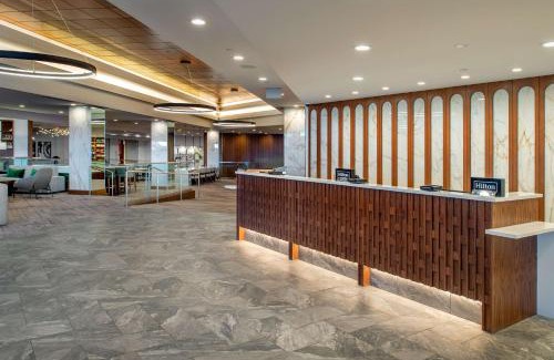 Airport Township Hotel | Hilton St. Louis Airport