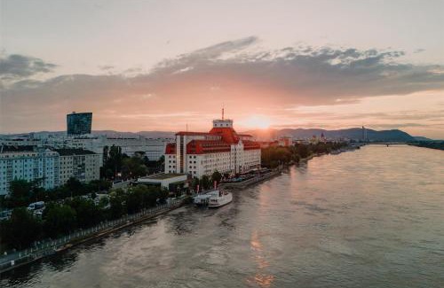 Vienna Hotel | Hilton Vienna Waterfront