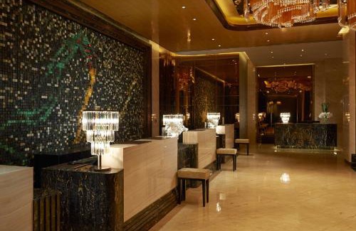 Huayuan Road Area Hotel | Hilton Zhengzhou