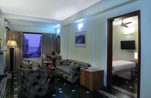 Worli Hotel | Hiltop Hotel