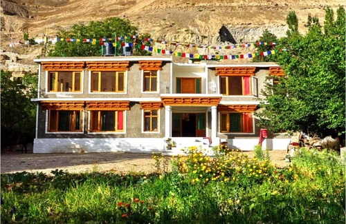 Tingmosgang House | Himalayan Abode