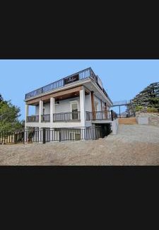 The Mall Road House | Himalayan view stay - Pahado wala ghar