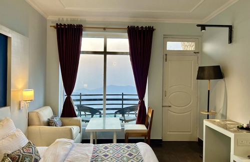 Satbunga Hotel | Himalayas by Lake Hills