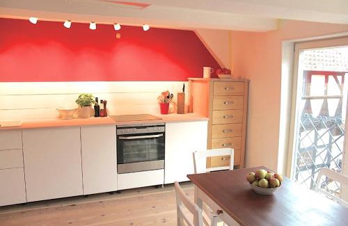 Quedlinburg Apartment | himmlischer Hof - Juwel von 1477, Terrasse, Kamin, P, Öko, Denkmal