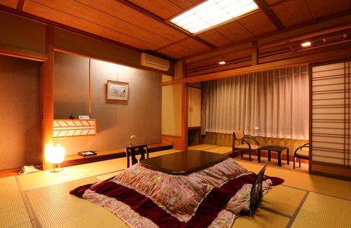 Hitoegane House | Hina no Yakata Matsunoi