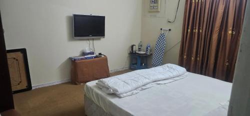 Sharjah House | Hindi & Urdu Speaks Beachlor