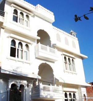 Sawai Madhopur Hotel | Hindupura Residency
