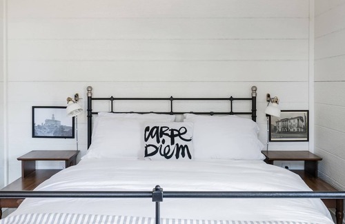 Cleveland Park Cottage | Hip, Cozy Cottage with a Fire Pit in Cleveland Park