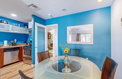 Downtown Palm Springs Condo | Hip hideaway with heated pool & hot tub near downtown & golf - dog-friendly