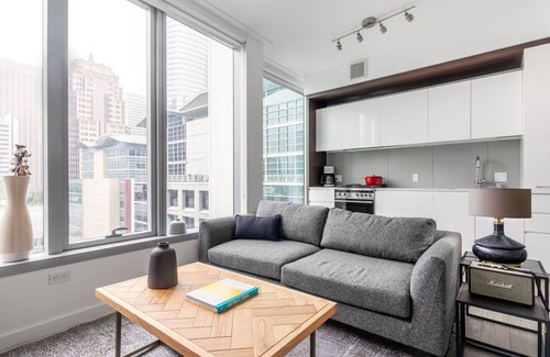 South Beach Apartment | Hip Rincon Hill 1BR w/Gym, Rooftop, Hot Tub, nr. SV. by Blueground