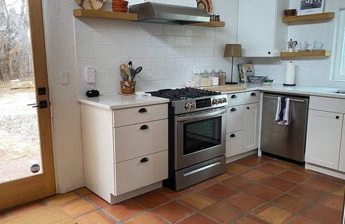 Santa Fe House | Hip Vintage Adobe - Near Railyard & Plaza
