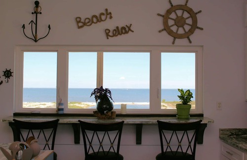 Dauphin Island House | "HipNautic" - Beautiful! Must See! Waterfront! Beach! Lagoon!