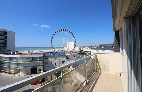 Berck-sur-Mer Apartment | HIR 132 : Apartment for 4 people with sea view. private parking