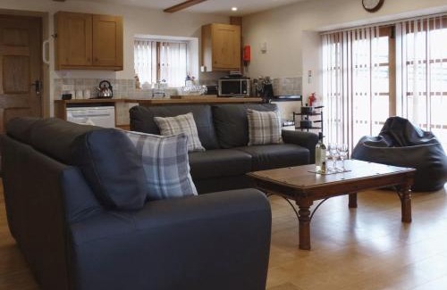 Colyton House | Hiscox Cottage