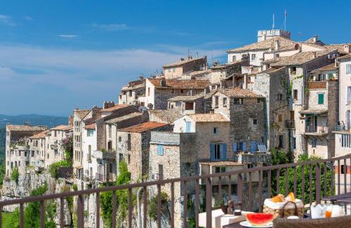 Tourrettes-sur-Loup Bed & Breakfast | Histoires de Bastide