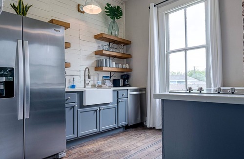 Galveston House | Historic 1800s Charmer! 2 rentals in 1!|BeachBox