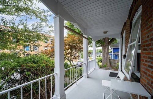 Beacon House | Historic 4br house in Beacon, 3 floors, fenced yard, porch, WiFi, dog-friendly