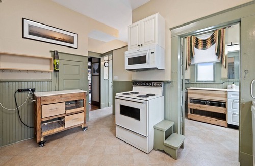 Luray House | Historic 4BR Luray Stay: Near Caverns & Park