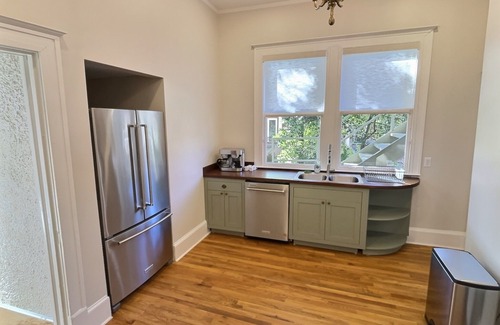 Athens House | Historic 5 bedroom home on Milledge Avenue, Heart of Athens!