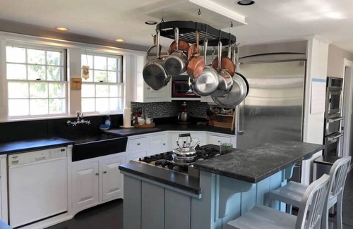 Falmouth Other | Historic, Antique Southern Maine Farmhouse For All Seasons - 5 mins to Portland!