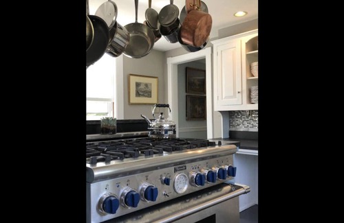 Falmouth Other | Historic, Antique Southern Maine Farmhouse For All Seasons - 5 mins to Portland!