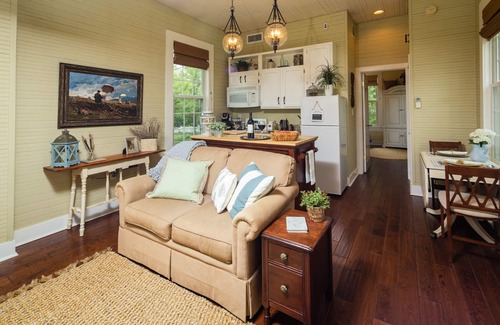 Blue Ridge Cottage | Historic Artist's Cottage on 5 Acre Property Near Blue Ridge Mts. and Wineries
