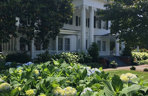 Walhalla House | Historic Bauknight House, the Jewel of Walhalla.