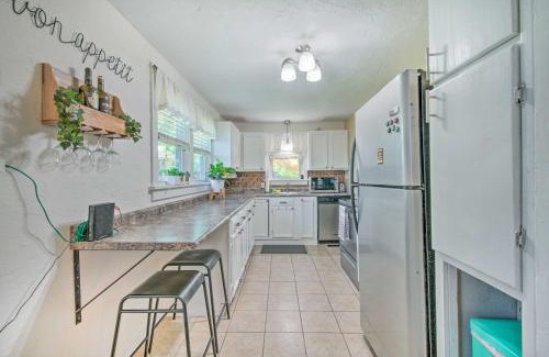 Branson House | Historic Branson Cottage 7 Mi to Table Rock Lake!