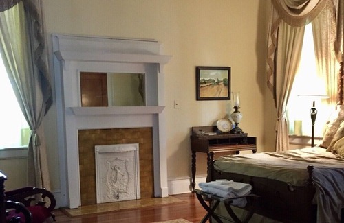McComb House | Historic Brentwood