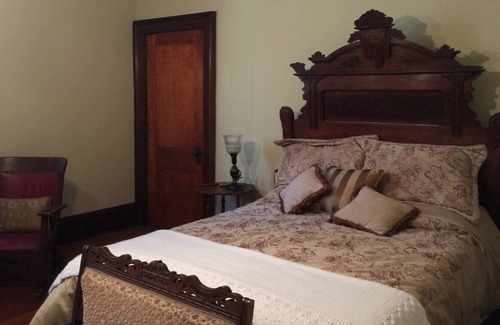 McComb House | Historic Brentwood
