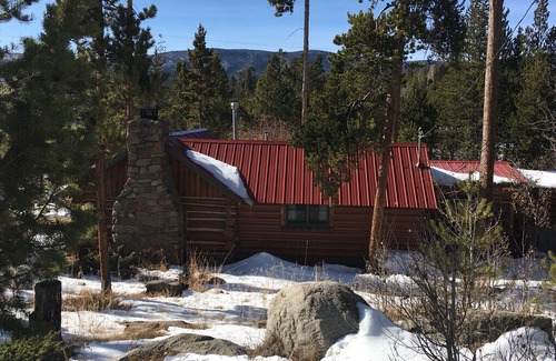 Grand Lake Cabin | Historic Cabin On Columbine Lake just outside Rocky Mountain National Park
