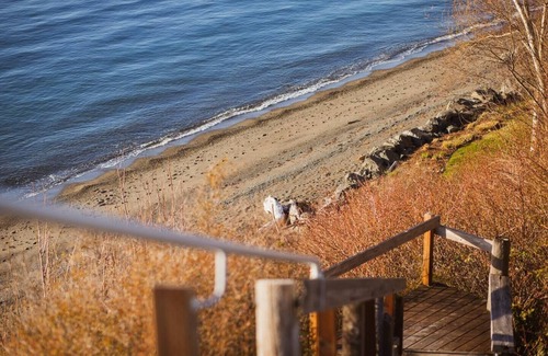 Lummi Island House | Historic Cabin- Private Beach!