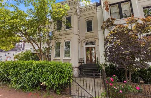 Stanton Park Apartment | Historic Capital Hill Home and Carriage House