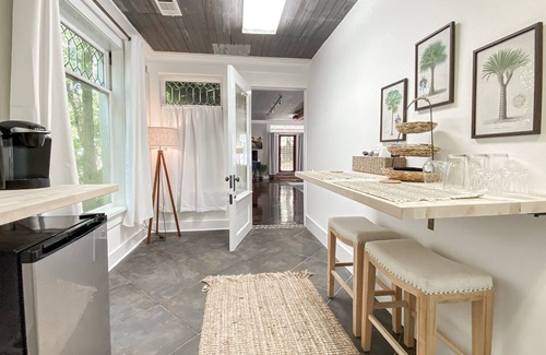 Historic Downtown Apalachicola Cottage | Historic Carriage House in Charming Apalachicola