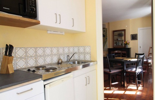 Downtown Angers Cottage | Historic Centre Apartment Near Château and Cathedral