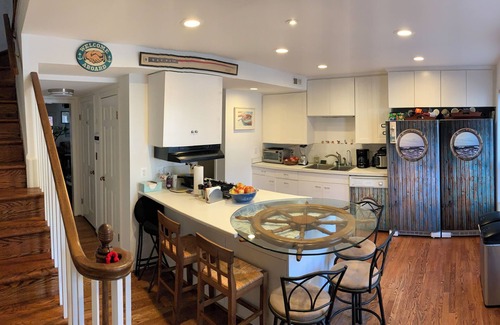 Old Town Alexandria House | Historic cobblestone street Captain's Row townhouse