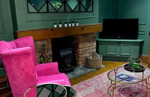 Central Aberdeen House | Historic Cottage in the Heart of Old Aberdeen.