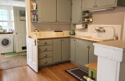 Salida House | Historic Cottage: The Perfect Rocky Mountain Location - Rental License #0352