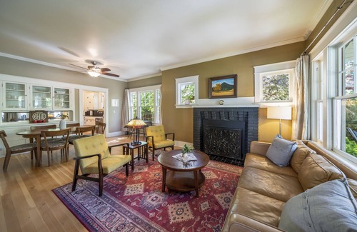 Old Bend House | Historic Craftsman Bungalow, Just Steps to Downtown ~HOT TUB!~