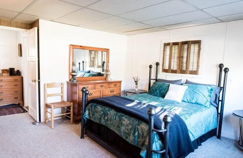 Congress Other | Historic Date Creek Ranch -Horse stalls available-
